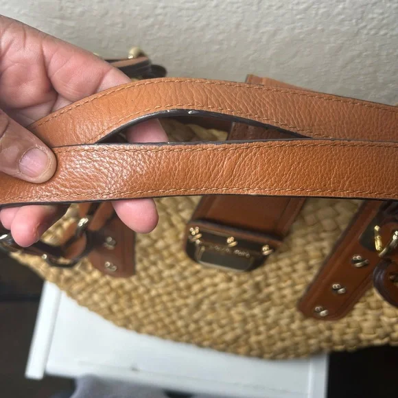 Michael Kors straw handbag - Picture 3 of 12